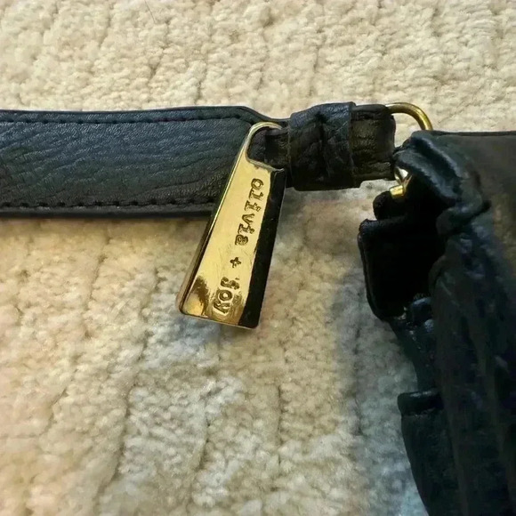 Olivia & joy black pebbled wallet clutch - Picture 4 of 9